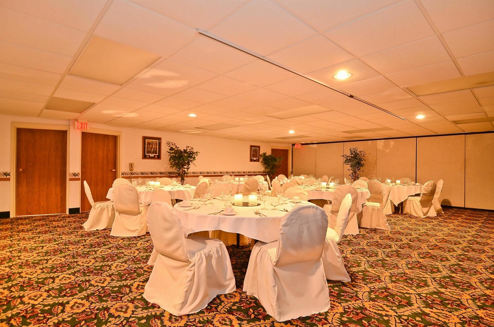 Surestay By Western Hotel Black River Falls
