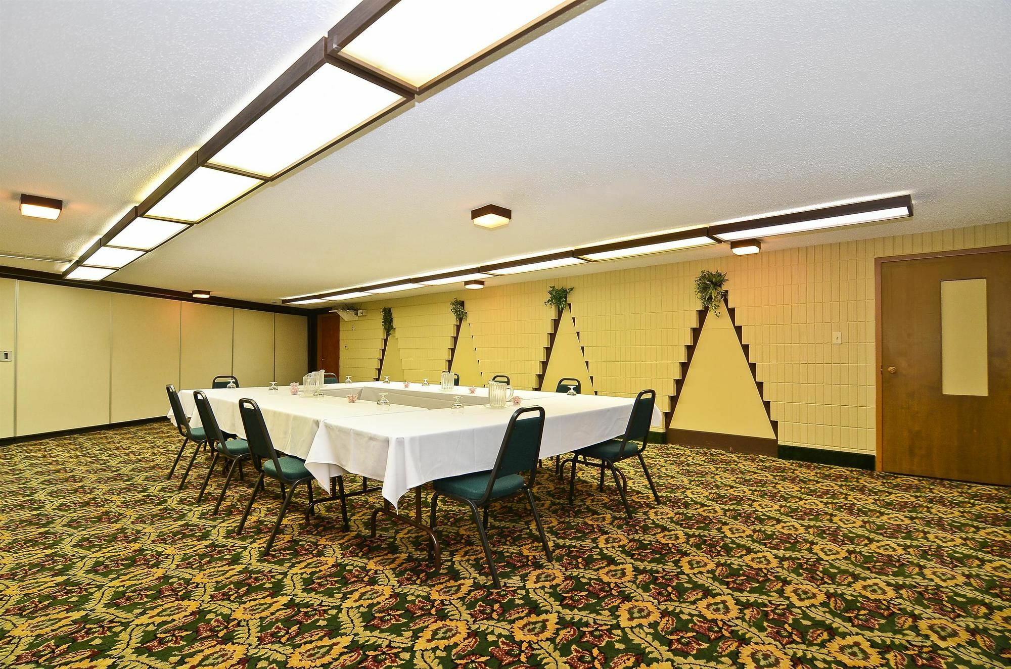 Surestay By Western Hotel Black River Falls