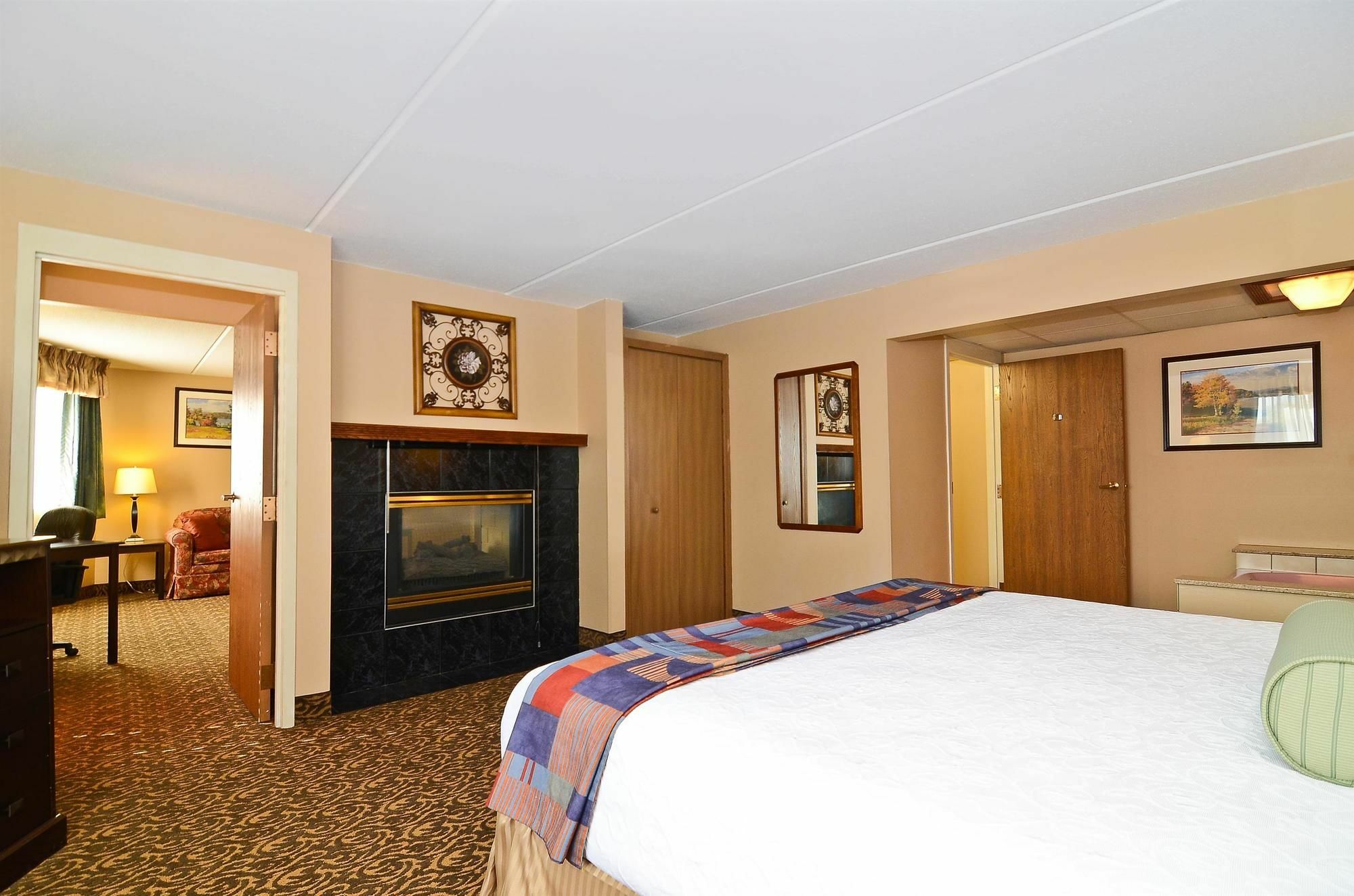 Surestay By Western Hotel