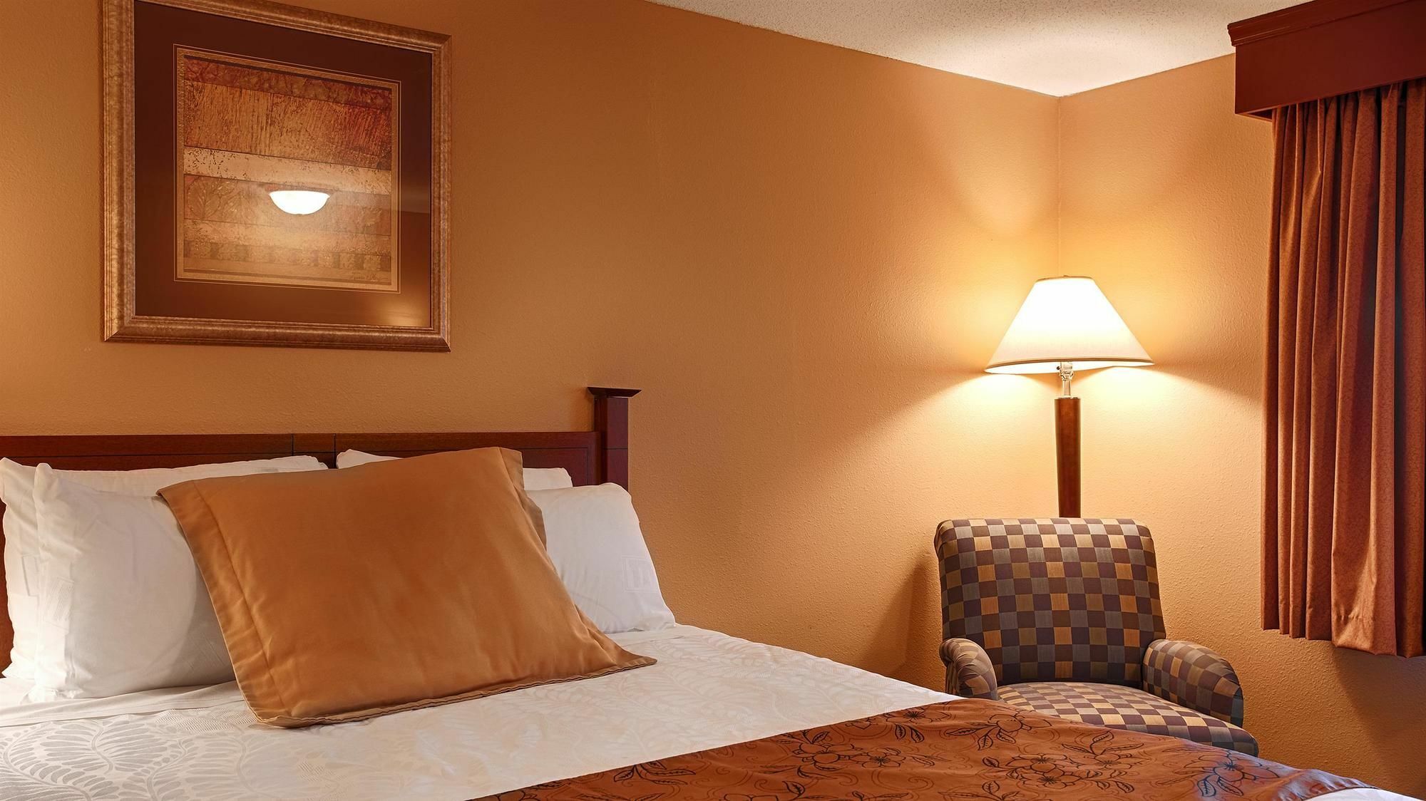 Hotel Surestay By Western 3*